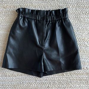 Wilfred Speechless Shorts size 2